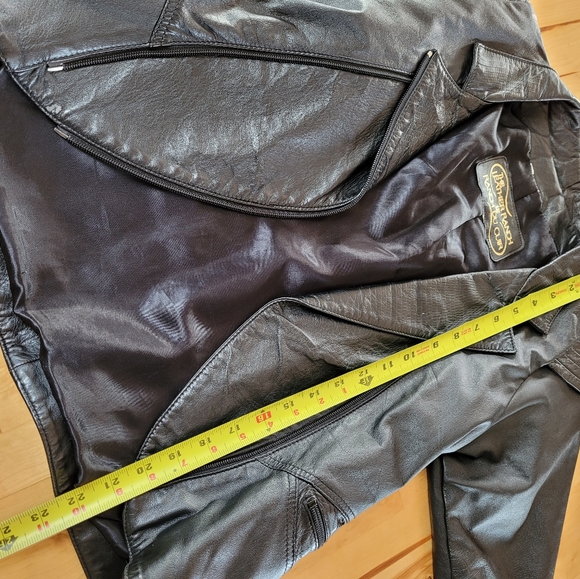 Leather Jacket - Picture 7 of 7